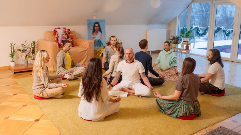 OM Chanting attēls